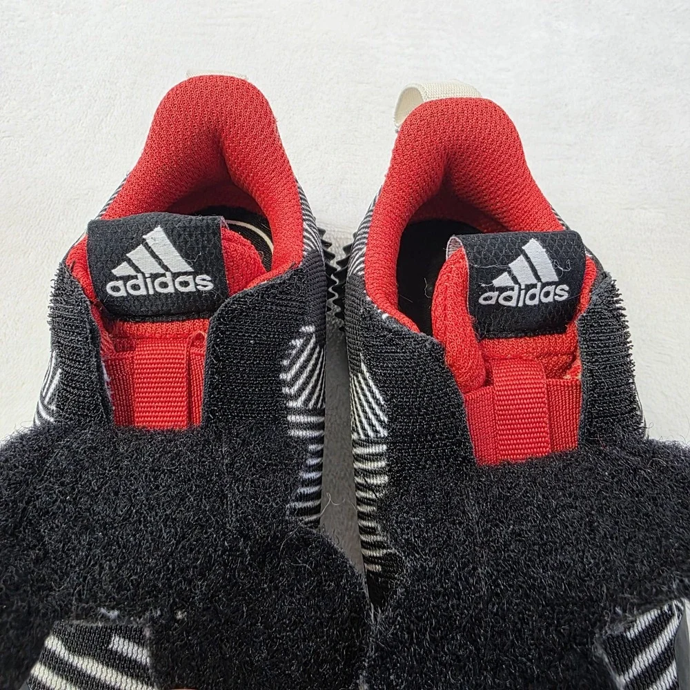 Adidas Disney Mickey Mouse‎ Black White Red D96916 Toddler Kids Sz 5K 5C